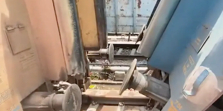 Katra-bound coach develops crack, partially separates at Ludhiana; no injuries