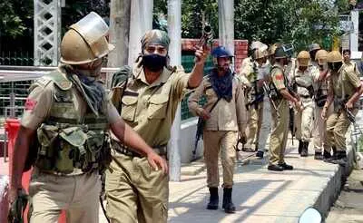 Police Cop Martyred as Terrorists Open Fire During Search Operation in Anantnag; Brief Exchange of Fire Ensues