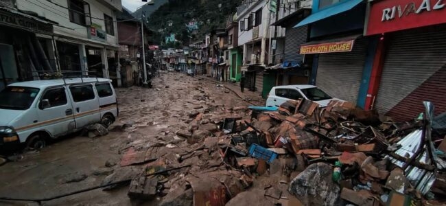 Heavy downpour slows search and rescue efforts in flood-hit Poonch, Rajouri