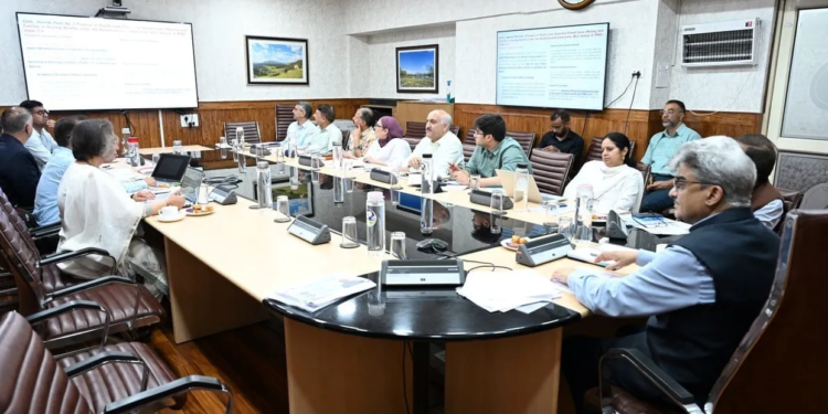 Chief Secy takes stock of PMAY-U housing schemes for Urban Poor