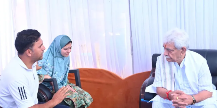 Lieutenant Governor visits family of martyr Head Constable Ashiq Hussain Qureshi