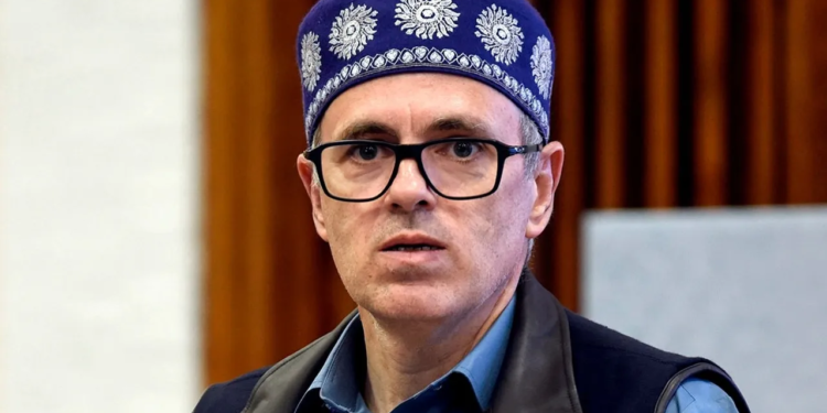 Don’t come to offer condolences if you want to do politics : CM Omar