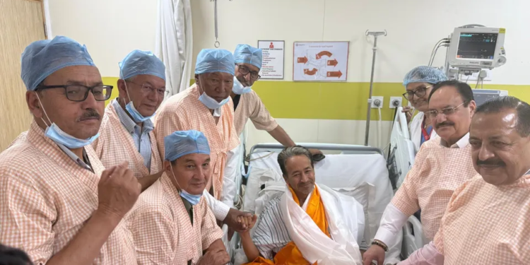 Wangchuk ends 26-day fast following govt assurance; CJP to continue protest