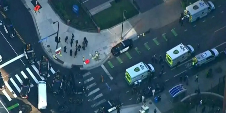 Minneapolis shooting : Two dead, several including police officers injured
