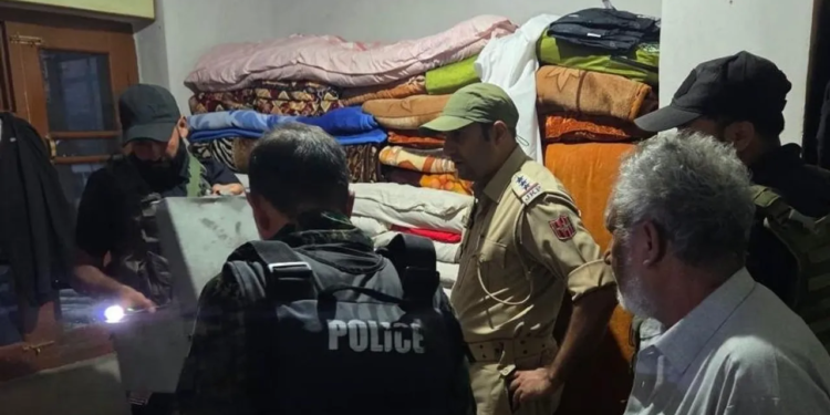 Police picks up 13 suspected drug peddlers in CASO at 20 locations in Anantnag