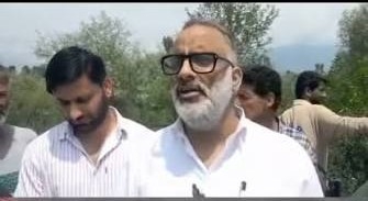 Salman Sagar apologises over Tanvir Sadiq’s ‘one pair of trousers’ remark