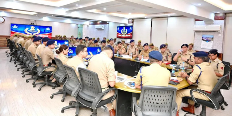 SSP Srinagar reviews crime, security situation; directs intensified action against drug trafficking