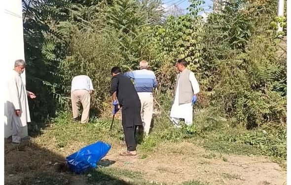 CGPWA Kashmir, CGHS Wellness Centre Hold Cleanliness Drive on Gandhi Jayanti Eve