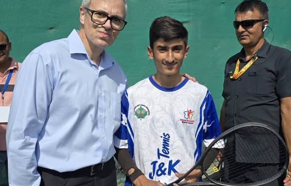 Chief Minister Omar Abdullah played a friendly Soft Tennis match with Mohammad Qais.