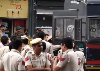 CJP stir against CEC : Delhi Police detains around 500 protestors